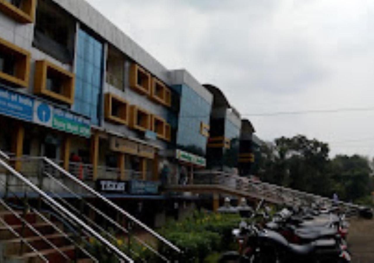 Hotel Jaltarang Kalmath Kankavali Exteriör bild